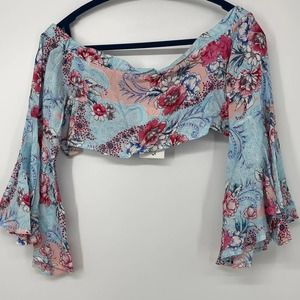 LF BRAND THREE DAYS LIGHT BLUE FLORAL CROPPED BELL SLEEVE WOVEN TOP MEDIUM